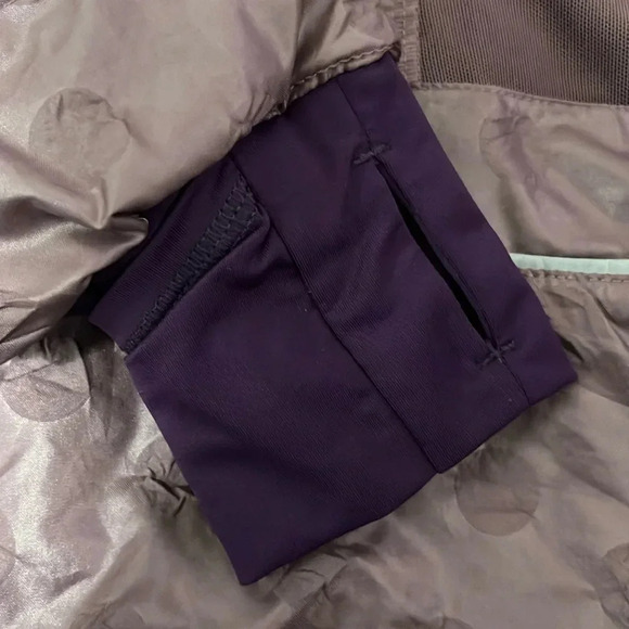 Lululemon Limited Edition Velocity Plum Embossed Dot Running Jacket - Picture 8 of 17
